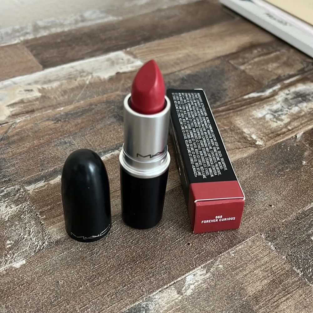 MAC •Forever Curious • lipstick new in original box